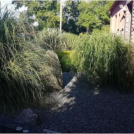 펜션 Swallow's Nest In The House By The Pond